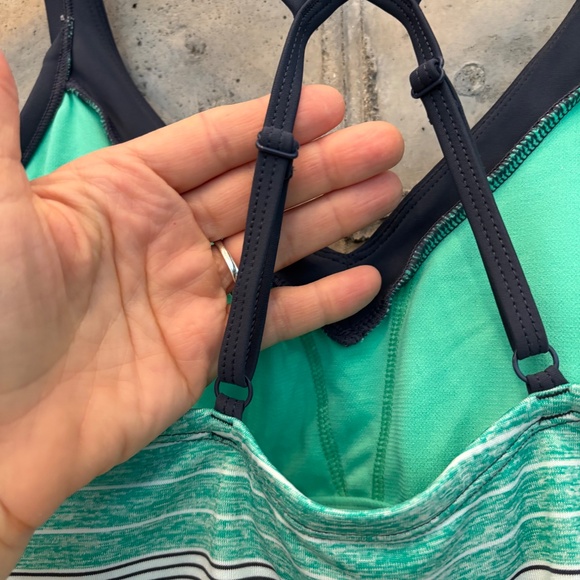 Nike Swim Tank Tops Bundle (2) Striped Sporty Racerback, size Medium - Picture 11 of 13